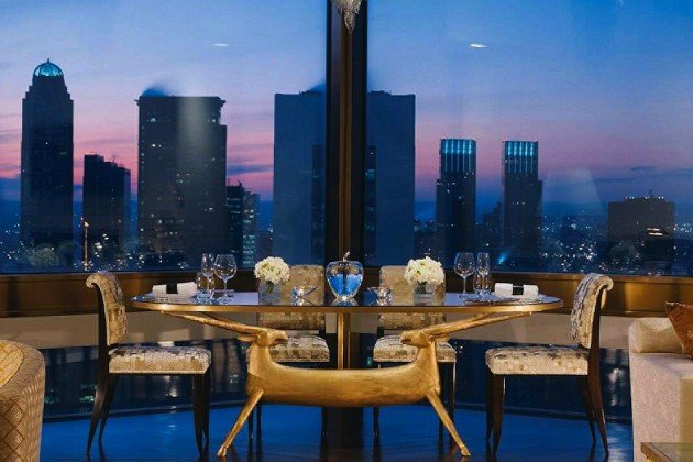 #3.Four Seasons Hotel, Manhattan, New York – Price per night:$32,500