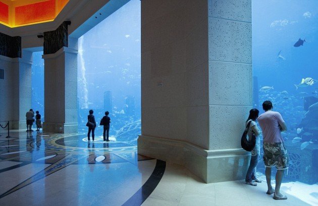 #5.Atlantis Resort Hotel, Dubai & Bahamas – Price per night:$24,000